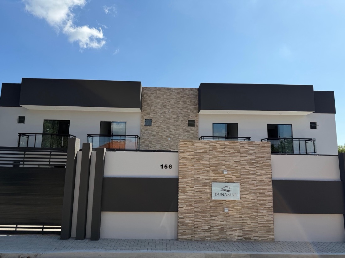Fachada atual do DunaMar com portão e sinalização